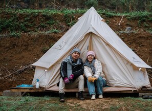 โรแมนติกเต็นท์, ลานระเบียง, วิวภูเขา | 1 ห้องนอน, ผ้าป  ูที่นอน