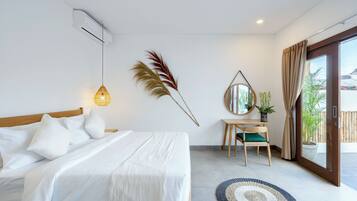 3 habitaciones, caja de seguridad en la habitación y escritorio