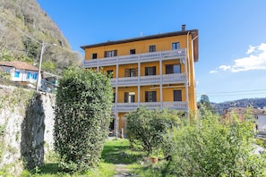 Familienapartment, Mehrere Schlafzimmer (Patty New Apartment in Laveno Center) | Außenbereich