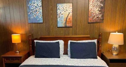 Vacation Home-SoFi, Beaches, LAX Airport and Freeway405&105 nearby