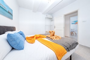 2 chambres, fer et planche Ă repasser, Wi-Fi gratuit, draps fournis