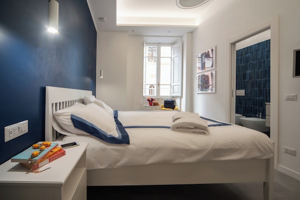 Double Room, 1 King Bed, Non Smoking