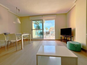 Interior - Beautiful and comfortable apartment  with communal pool in Denia, Costa Blanca, Spain for 6 persons (Denia)
