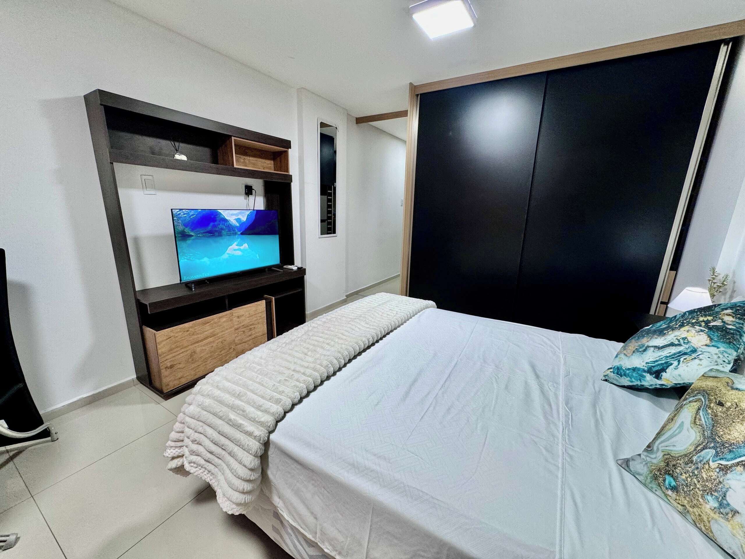 1 habitación, tabla de planchar con plancha, wifi y ropa de cama 