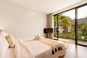 Luxury Villa, 4 Bedrooms, Private Pool | 4 bedrooms, in-room safe, desk, laptop workspace - Villa Talun by GORO (Ubud)