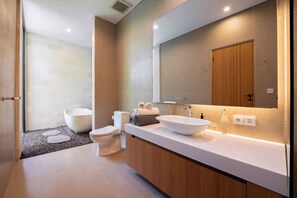 Luxury Villa, 4 Bedrooms, Private Pool | Bathroom