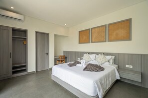 グランド ヴィラ 3 ベッドルーム プールビュー | 3 室のベッドルーム、セーフティボックス (室内)、デスク、ノートパソコン用作業スペース