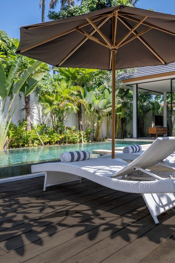 Kolam renang outdoor