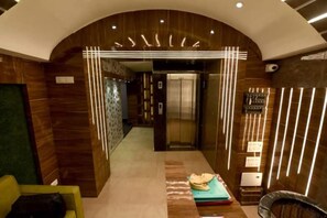 Lobby - Hotel VK INN Prayagraj (Prayagraj)