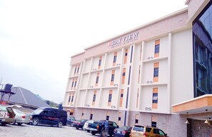 Front of property - BAYVIEW RESORTS AND HOTELS LIMITED (Port Harcourt)