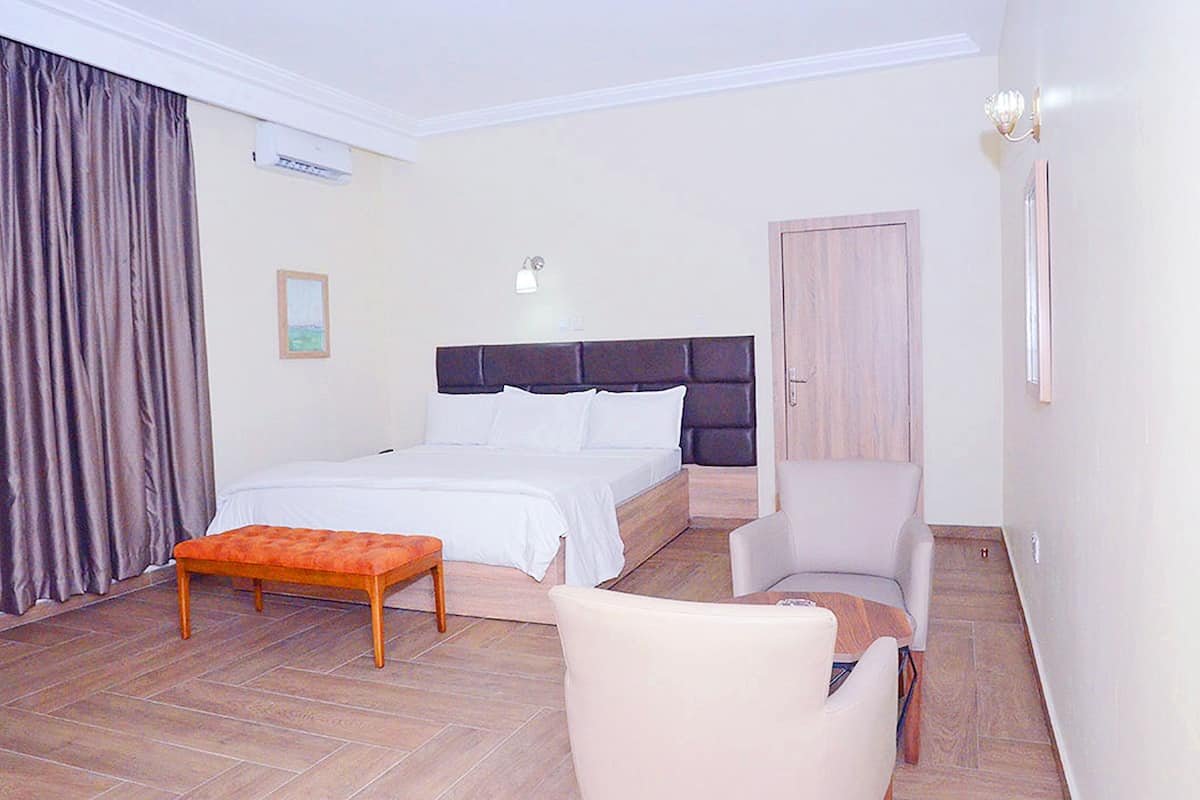 1 habitación, ropa de cama de alta calidad y colchones Tempur-Pedic
