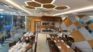 تناول الطعام
