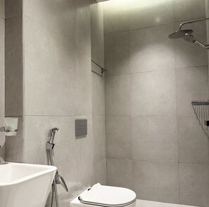 Leilighet – design, 3 soverom | Bad | Toalettartikler (inkludert), hårføner, badekåper og håndklær