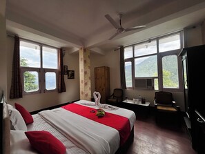 Premium Room, Mountain View | Free WiFi - Hotel Eagle Nest Central Heated (Dalhousie)