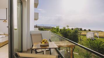 Double Room Sea View | 1 Schlafzimmer, Zimmersafe, Schreibtisch, schallisolierte Zimmer