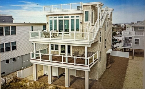 Beautiful Beachfront Home