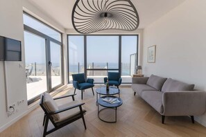 Télévision, espaces bureaux