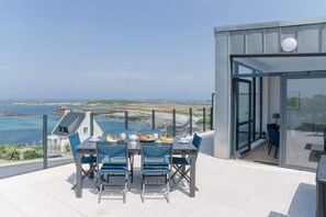 Outdoor dining - Ar Skol - Magnificent seafront duplex (Porspoder)