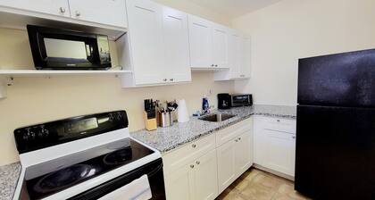 Great Clean Spacious Modern Long Term