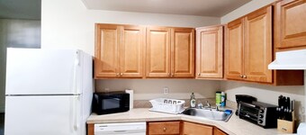 Lovely Spacious 1Br apt With Patio