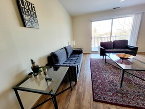 Apartment, Accessible | 2 bedrooms - 2BR 2B Clean Spacious Great Location (Elkins Park)
