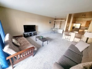 Apartment, Accessible | 2 bedrooms - Amazing 2 Bedroom 2 Bath Condo (Elkins Park)