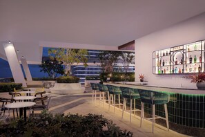 Poolbar