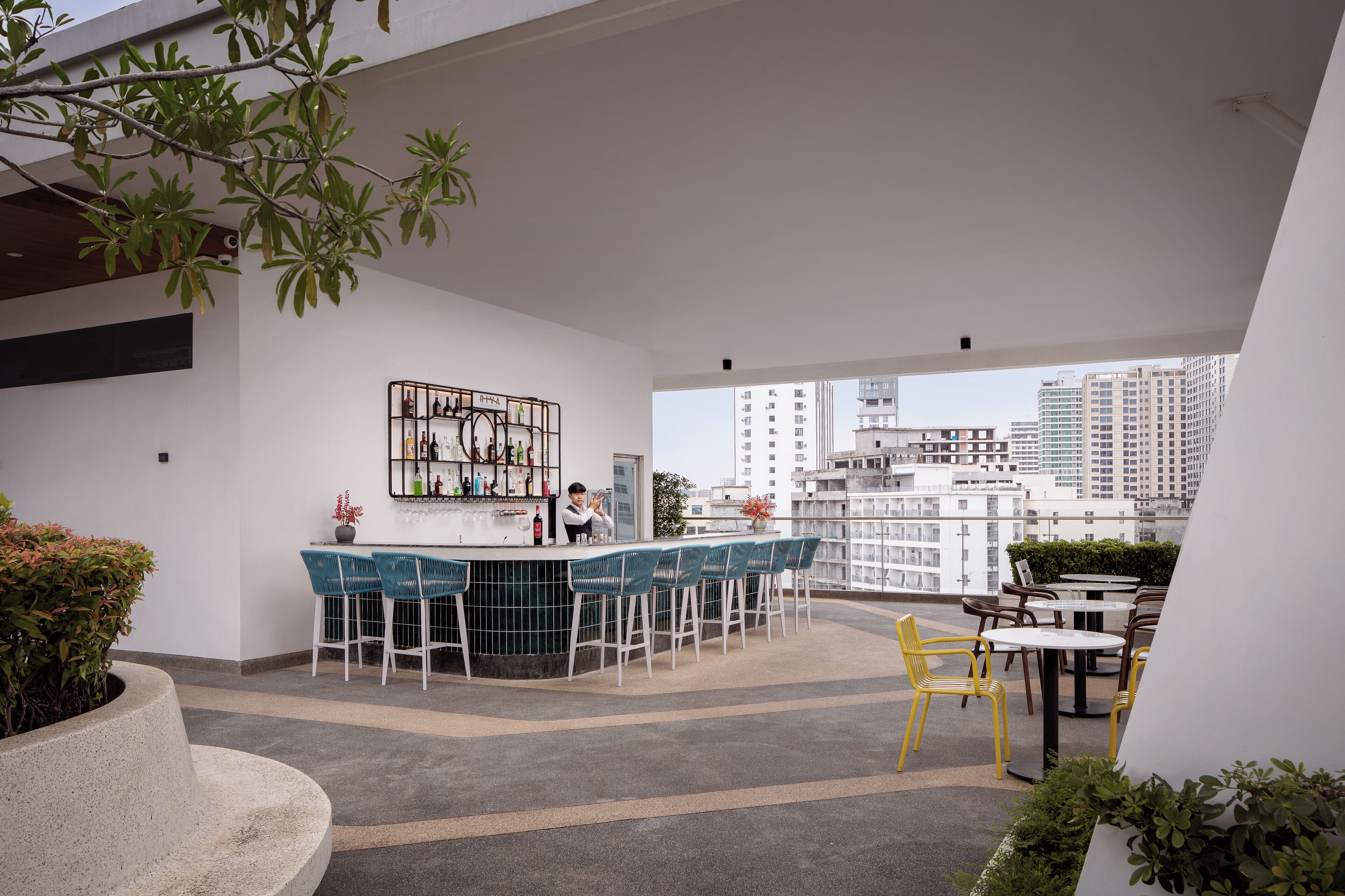 Poolside bar