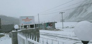 Exterior - Karakorum Family Guest House Hunza (Gulmit)