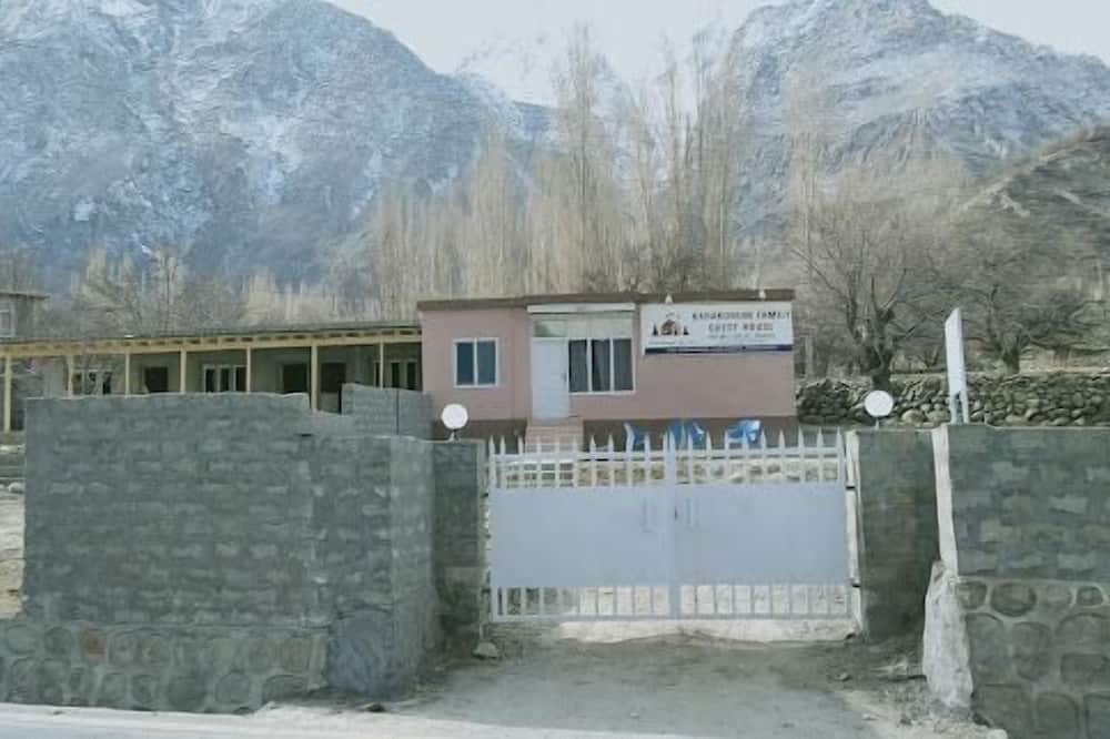 Karakorum Family Guest House Hunza