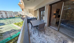 Outdoor dining - Ref LACOUR7 Palmes d Or Properties (Cannes)