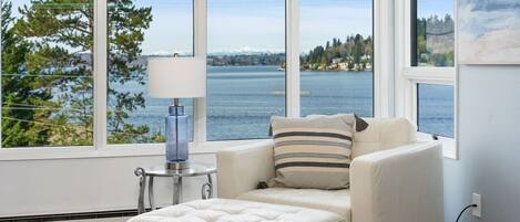 Fernseher, Stereoanlage