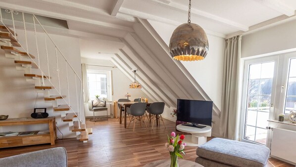 Interior - Die Ferienwohnung "haus Hamburg" im Ersten Stock ist Geschmackvoll Eingerichtet (Greetsiel)