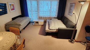 1 chambre, lit parapluie, Wi-Fi gratuit, draps fournis