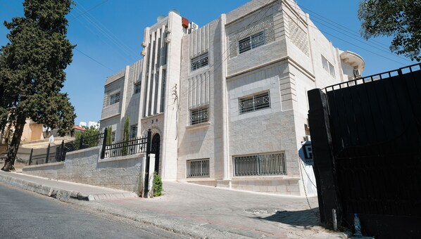 Front of property - Dali House (Amman)
