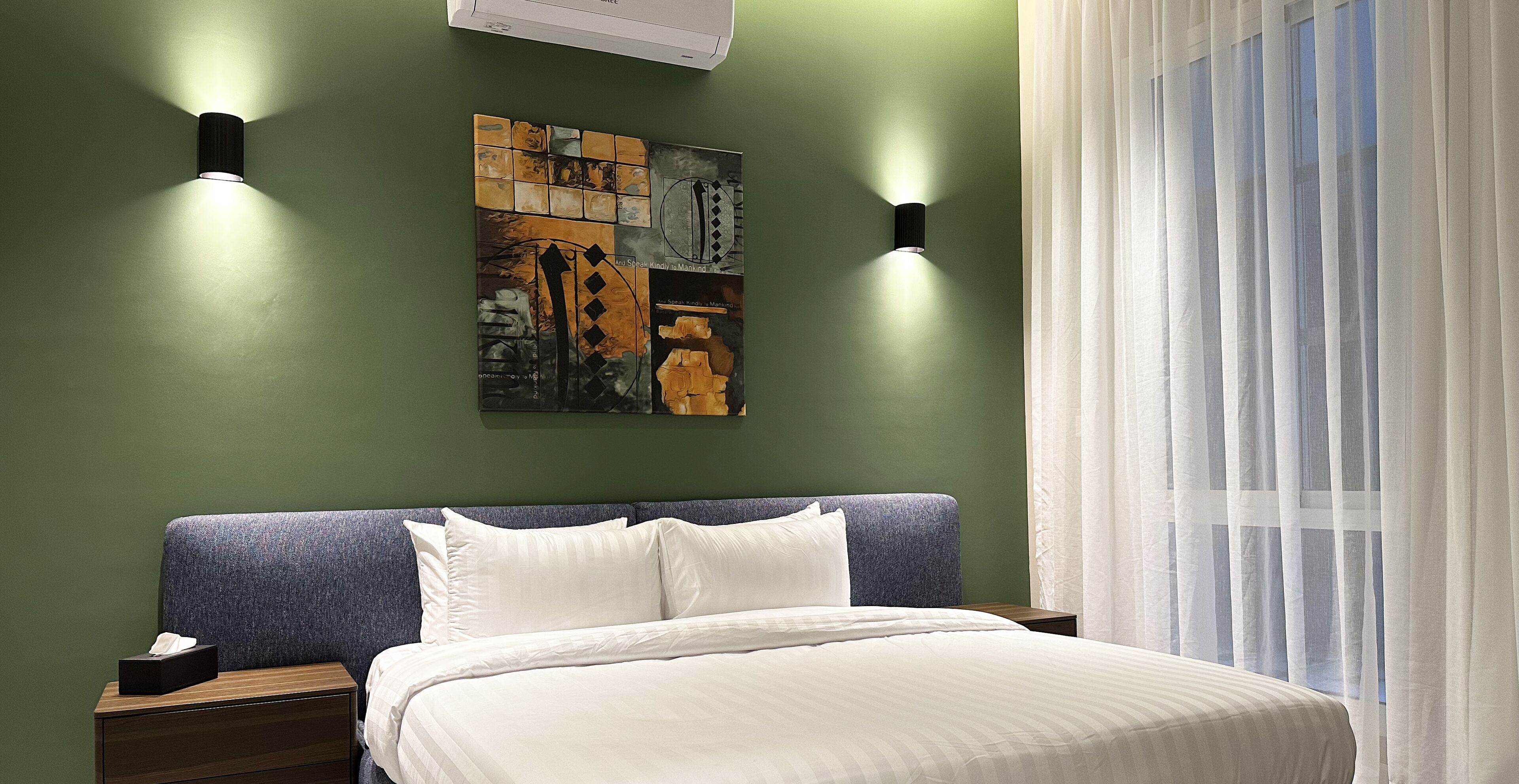 Design Apartment, 2 Bedrooms | 2 bedrooms, blackout curtains, iron/ironing board, free WiFi