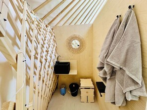 Jurte PITTA | Premium bedding, minibar, individually decorated, individually furnished