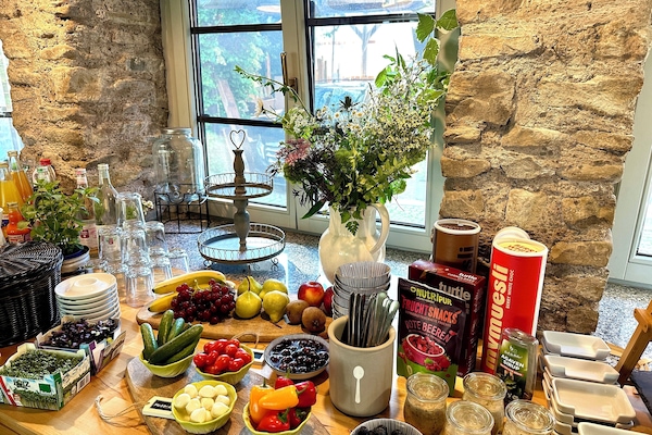 Desayuno buffet todos los días (con cargo)