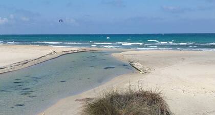 Salento, Lecce, Torre Chianca: independent apartment 6 beds and verandas