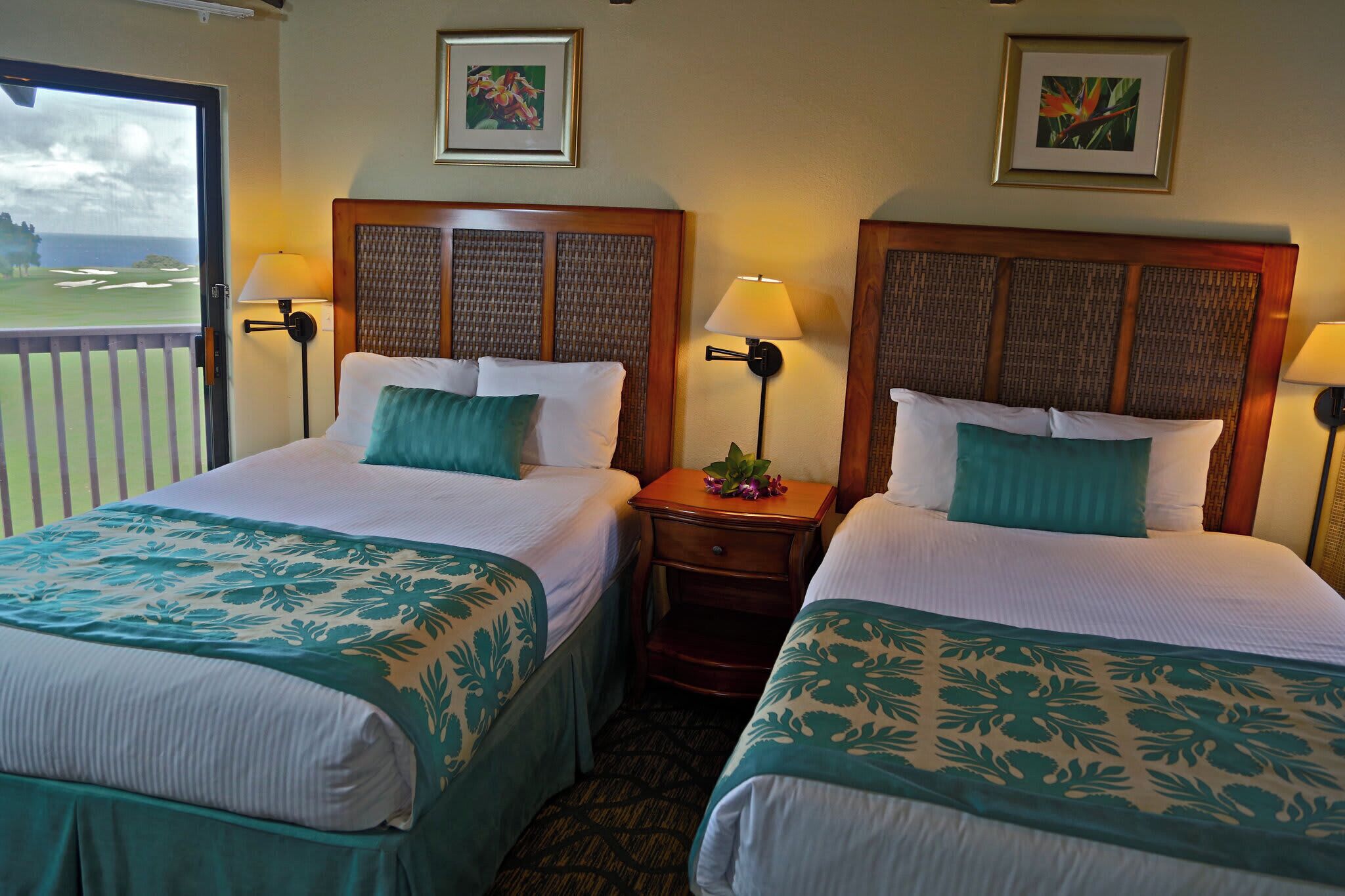 Iron/ironing board, travel crib, WiFi, bed sheets