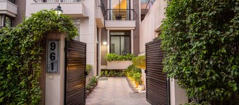 BedChambers Serviced Apartments Sector40