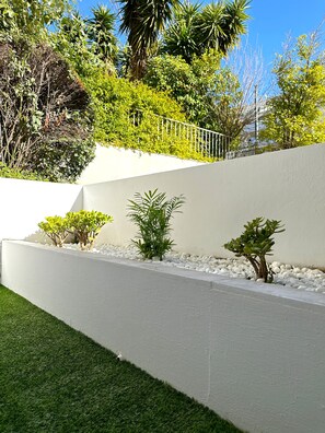 Property grounds - Queens Avenue Apartment - Perfect location in the center of Athens! (Athina)