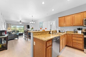 Fridge, microwave, oven, stovetop - Walk-In Condo by Silver Dollar City! (Branson West)