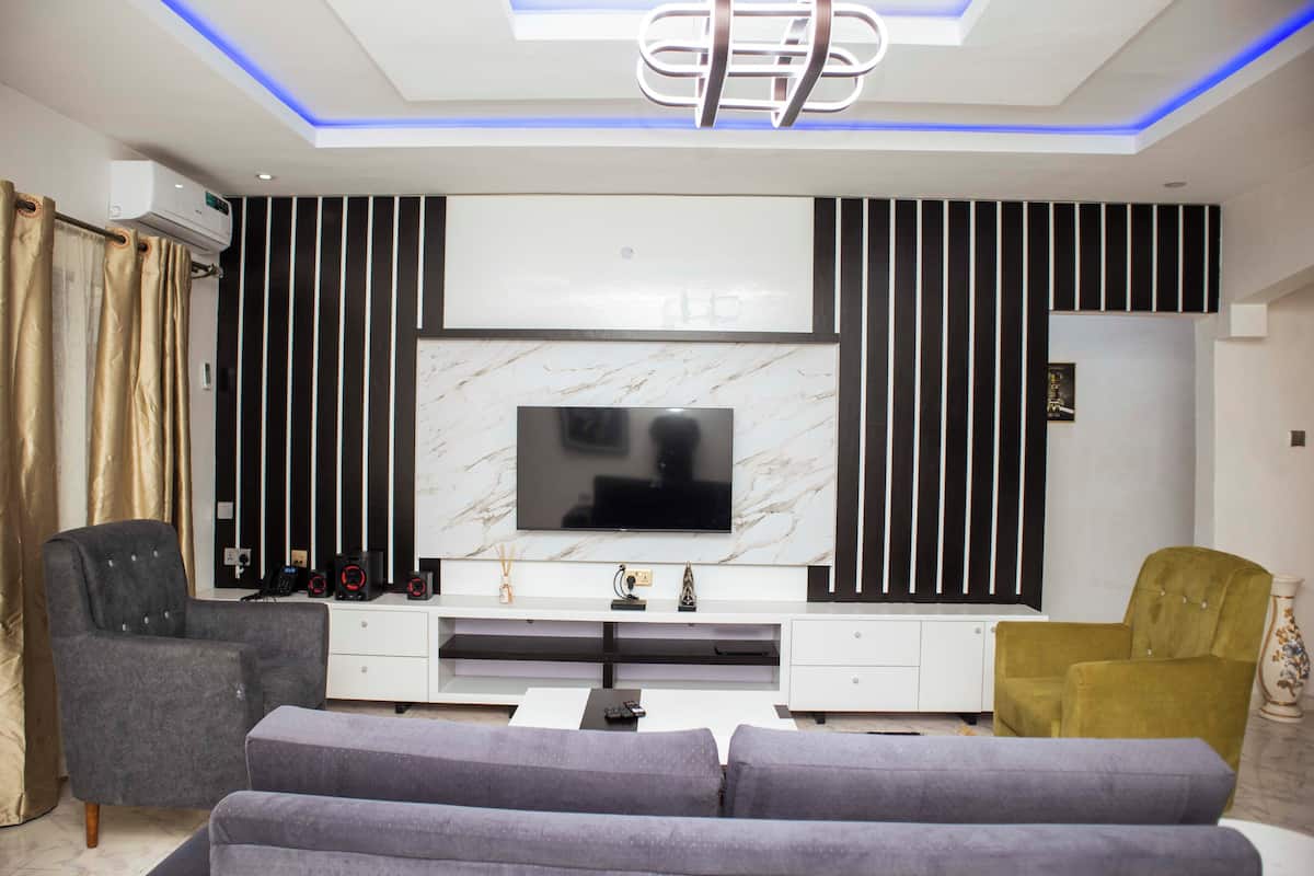 Executive Suite | Living area
