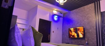 LE RIVERA APARTMENTS