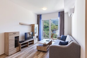 Apartment, 1 Bedroom | Living area | Smart TV - Sunny Side Resort & Spa (Becici)