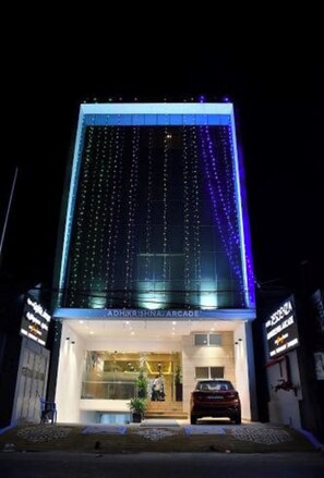 Exterior - HOTEL ADHIKRISHNA ARCADE (Erode)