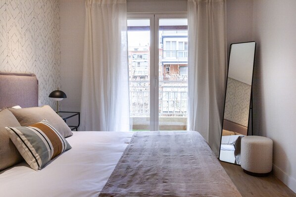 3 bedrooms, iron/ironing board, free WiFi