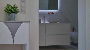 Superior Apart Daire | Banyo | Havlu 