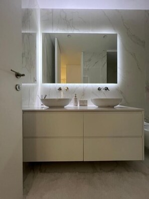 Appartement Confort | Salle de bain | Serviettes fournies